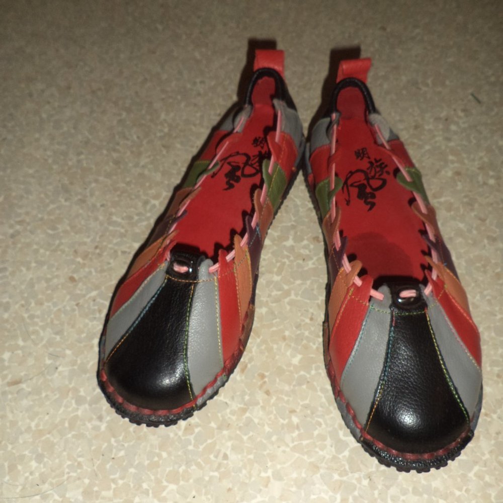 Multi color leather flats sz 9 woman - NEW
